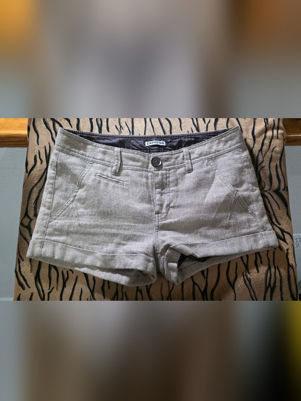 Express High-Waist Shorts in Brown Size 8